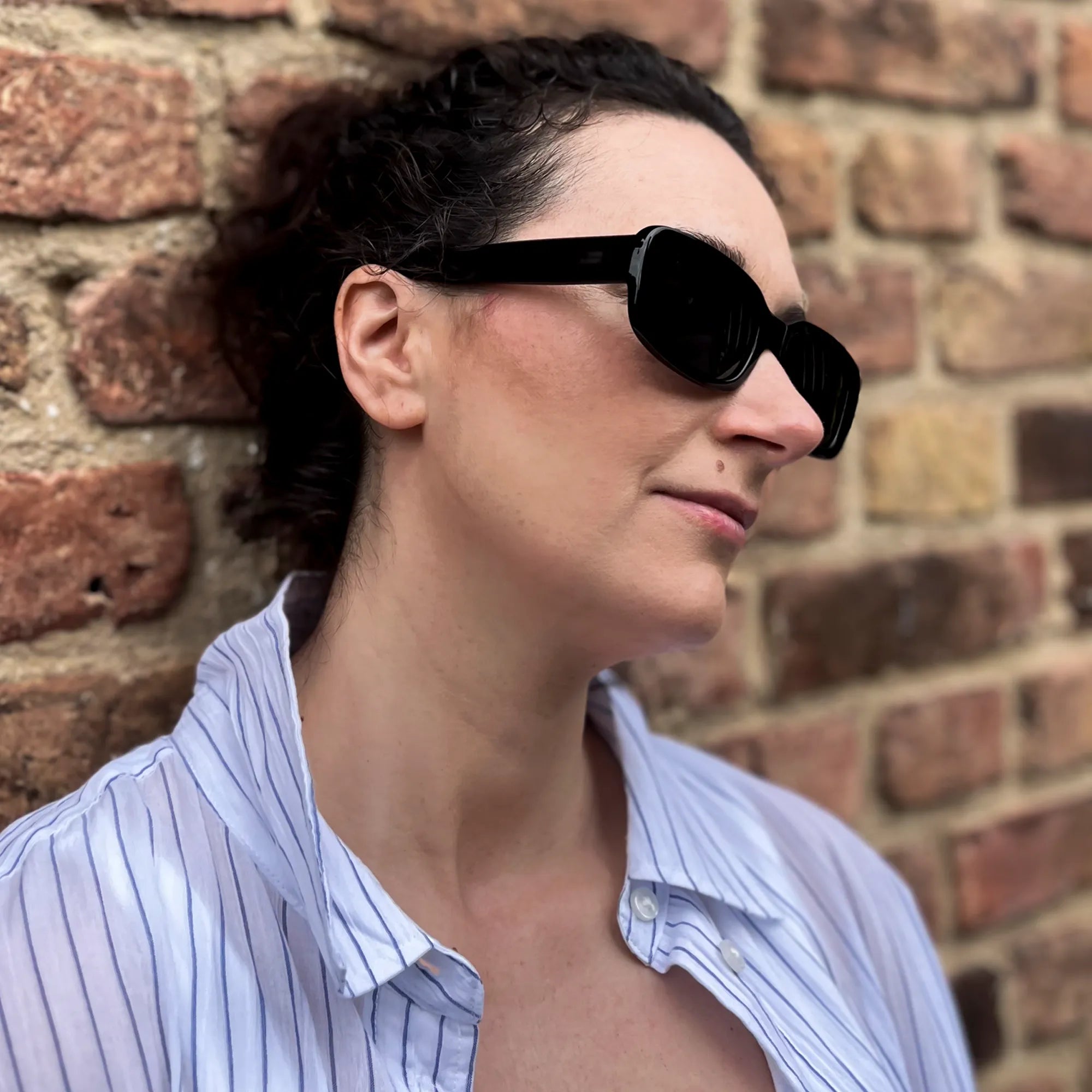 Solace: Black - Smoke