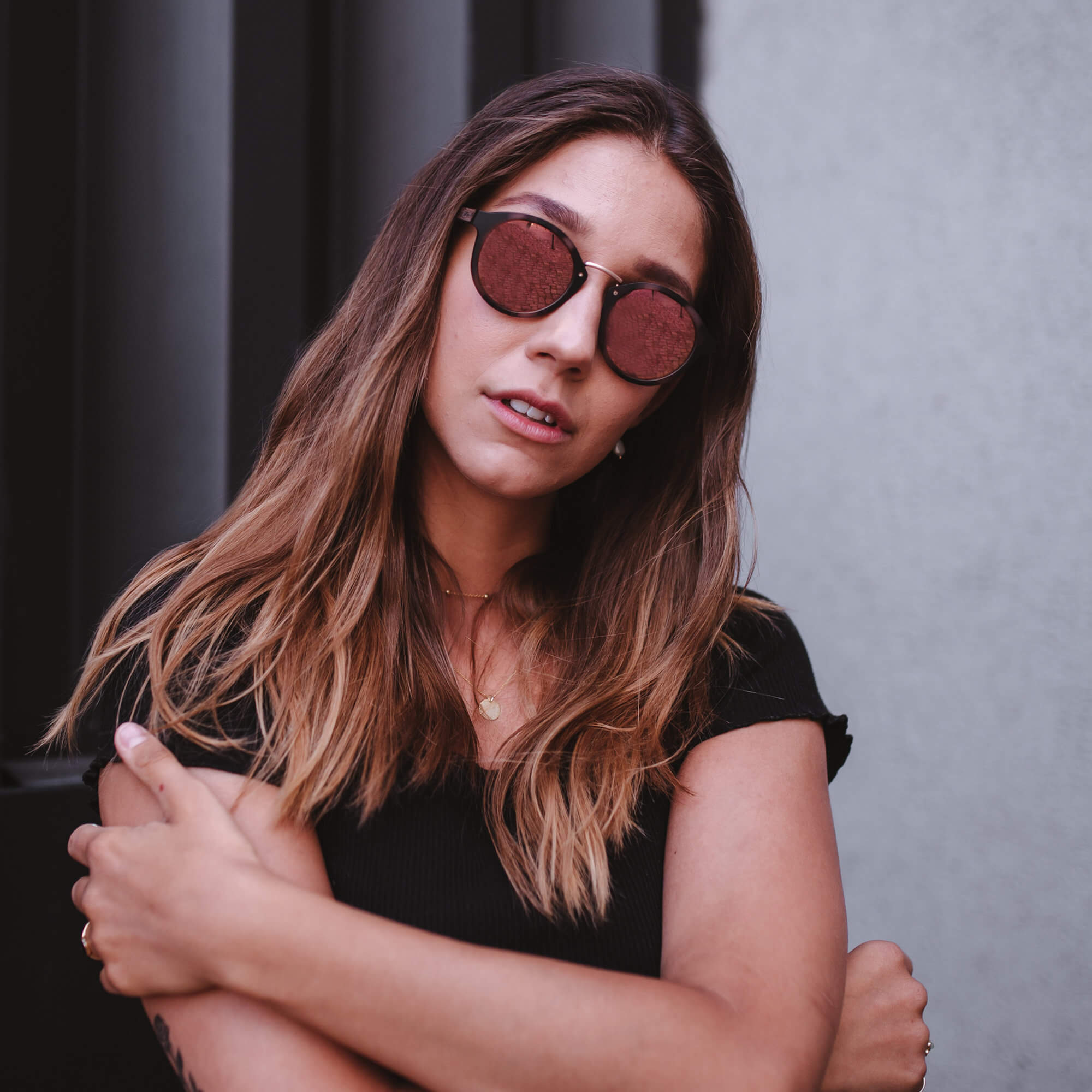 Rhea 2.0: Walnussholz I Polarized
