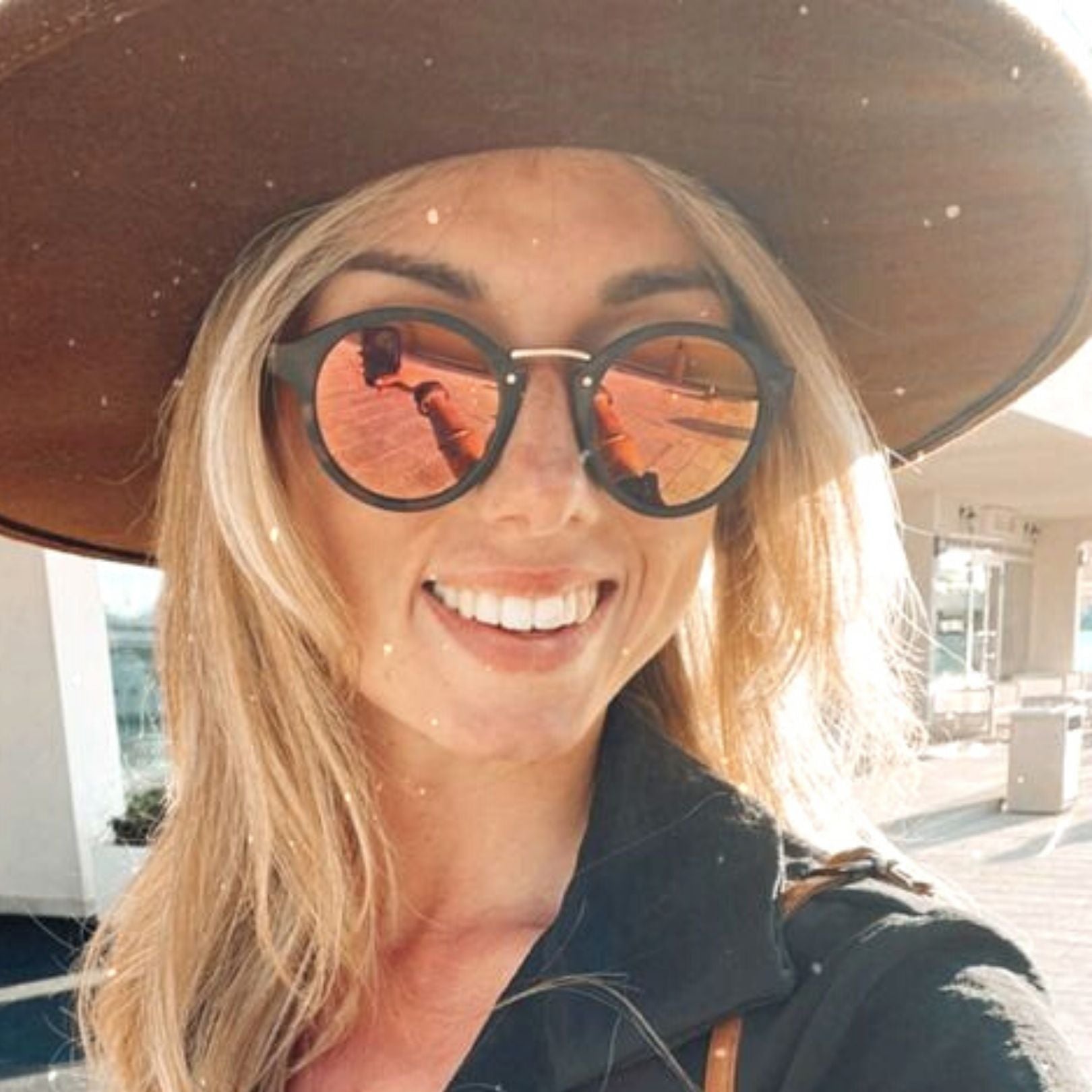 Rhea 2.0: Walnussholz I Polarized