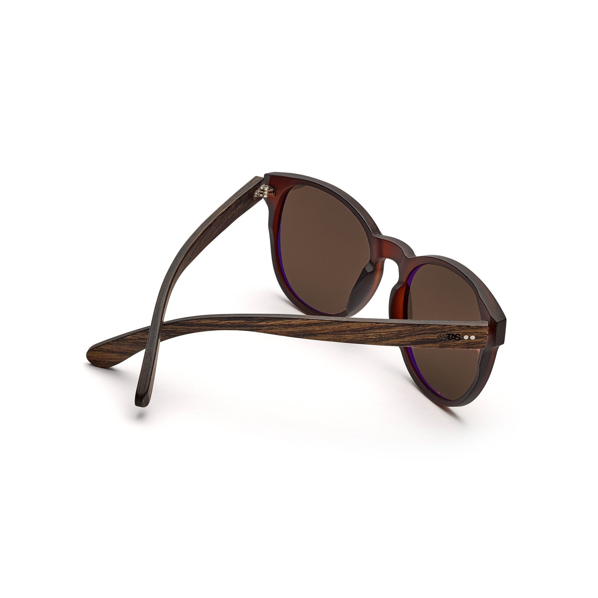 The Gryphon: Walnussholz I Polarized