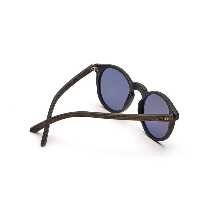 Nepomuk: Walnussholz I Polarized
