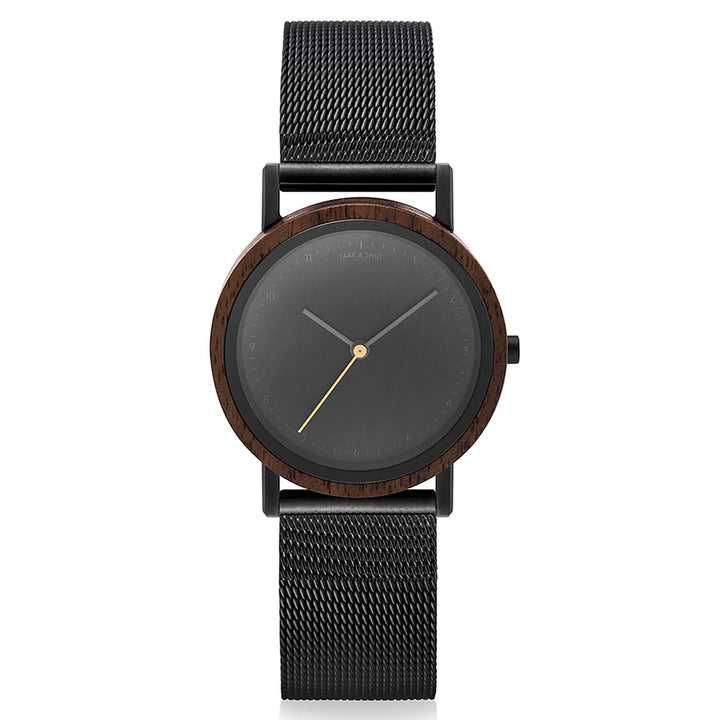 kleine damen holzuhr 30mm schwarz milanaise frontalansicht liv walnut take a shot