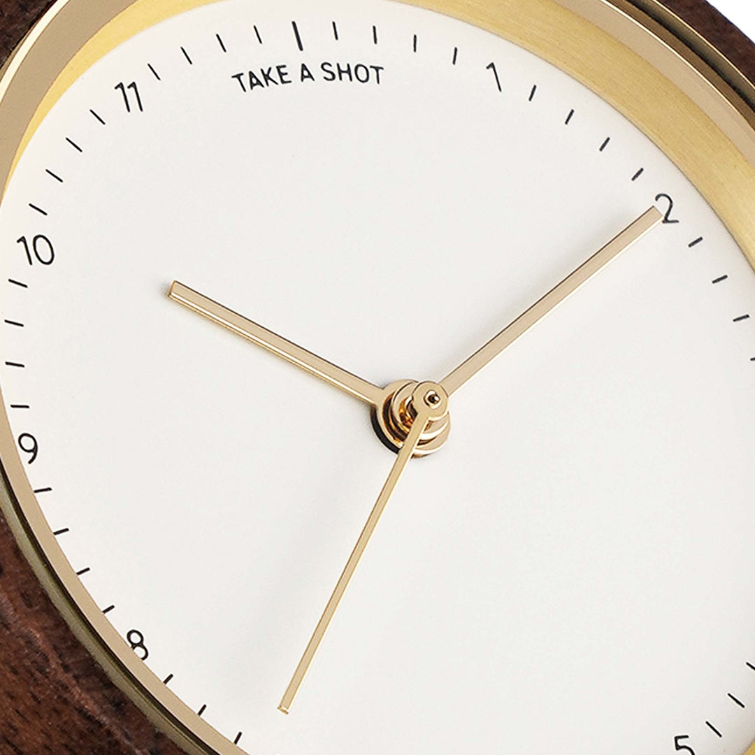 Liv: 30 - Walnussholz - Apvelskin Mocca 30mm